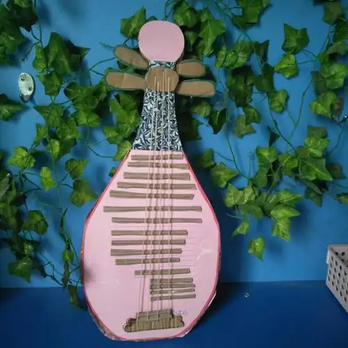 甘谷县新兴镇蔡家寺幼儿园中班"民族风乐器"亲子手工作品展示活动