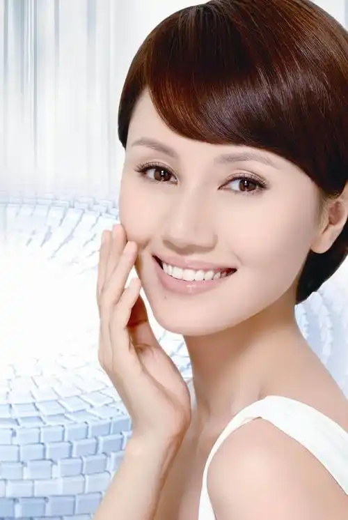 袁泉宛如混血儿