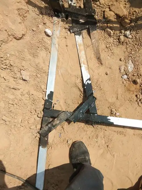 接地热镀锌扁钢焊接照片