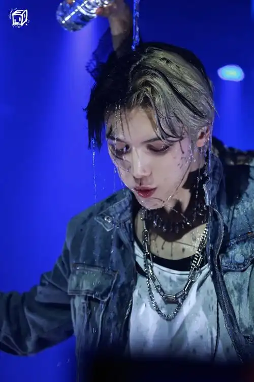 灵超[超话]##灵超舞台精灵##oner燃点全国巡演