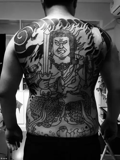 郑州纹身不动明王满背