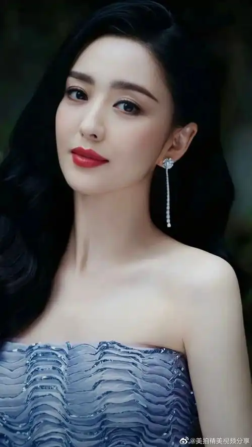 女神##女神佟丽娅##佟丽娅线下活动状态##佟丽娅的红包##宅男女