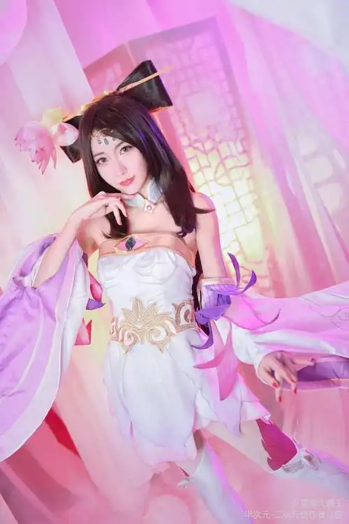 cos:绝世舞姬貂蝉 | 北国有佳人倾国又倾城