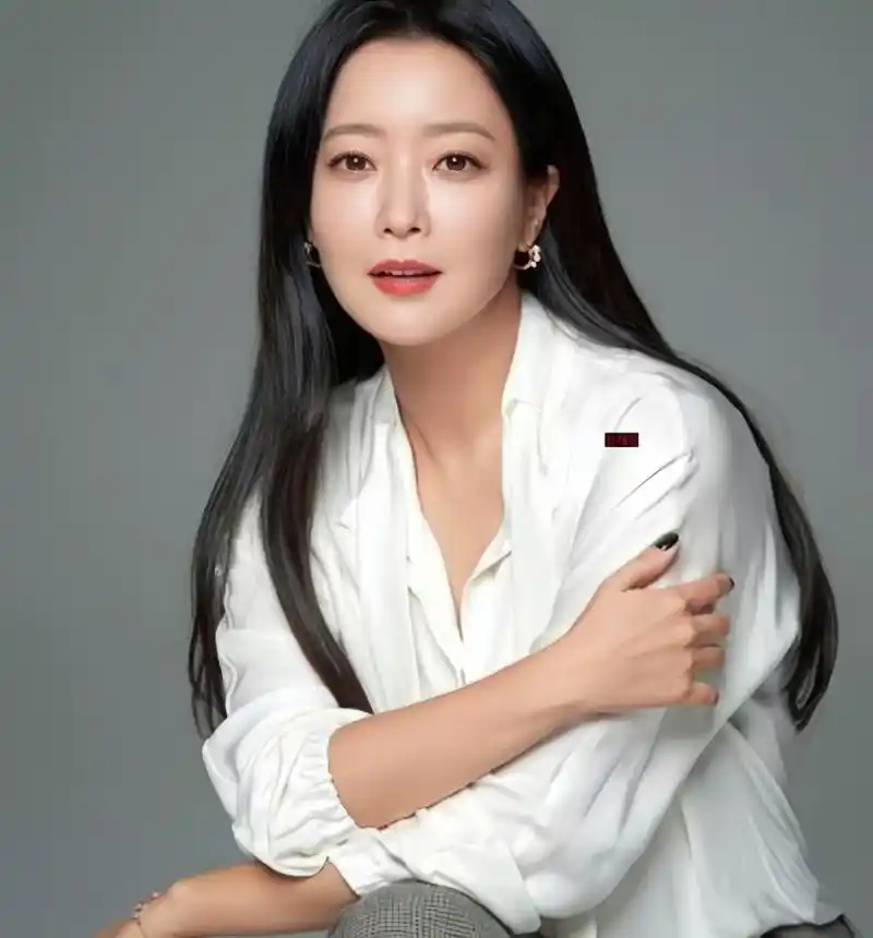 岁月不败美人 曾经的一代女神金喜善 不惑之年颜值依旧在线 #金喜善