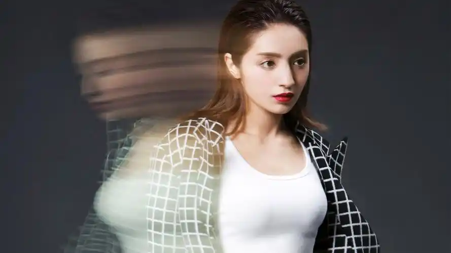 女演员麦迪娜时尚写真桌面壁纸