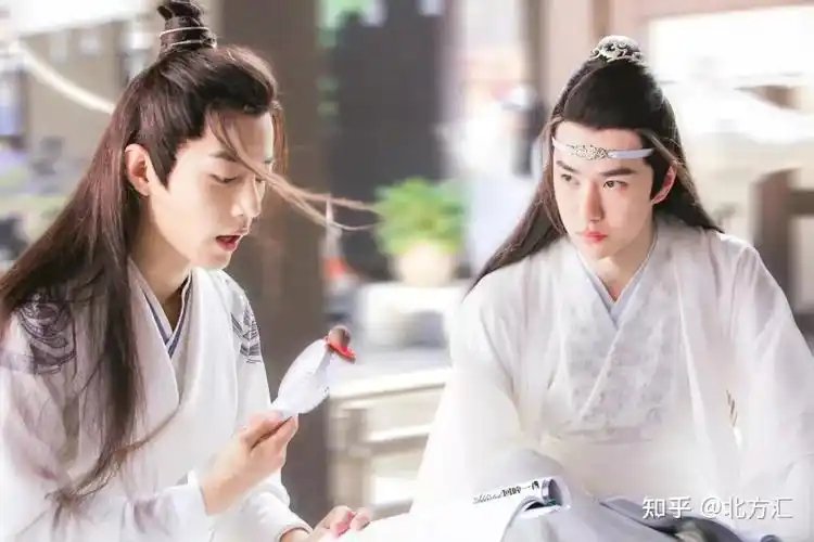 汇叔爆料:王一博肖战张艺兴,黄磊为张艺兴庆生,美人鱼小男友! - 知乎