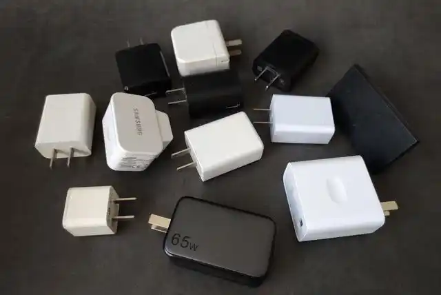 绿联小口红65w氮化镓充电器评测