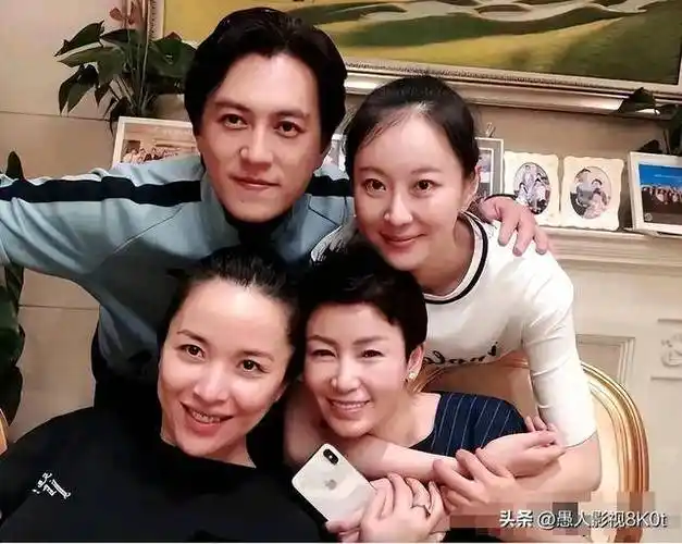靳东:我这辈子最幸运的事,就是娶了李佳这样的好女人当老婆