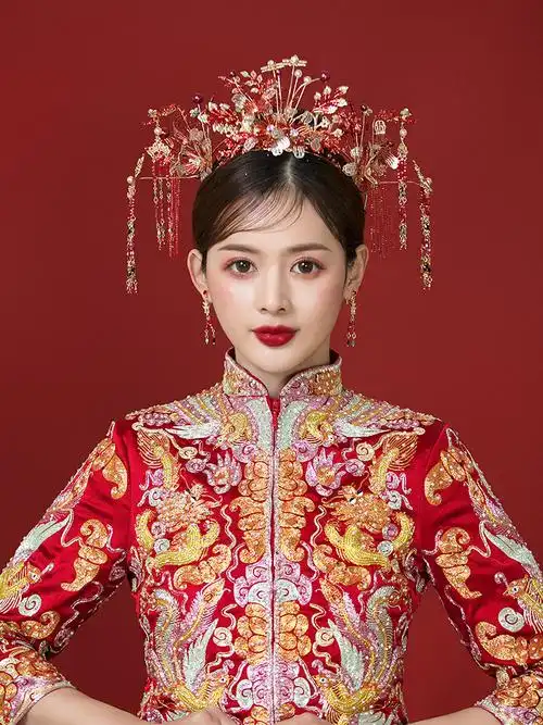 古装新娘嫁衣图