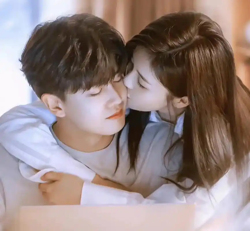 任嘉伦和白鹿公开私下恋情真的吗