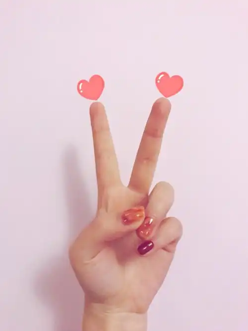 网红手势图爱心卖萌