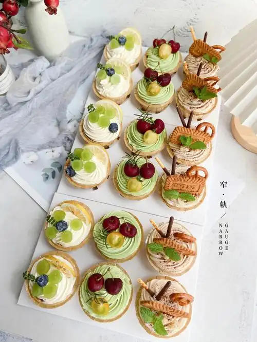 今日护士节,给护士小姐姐们做的海盐 抹茶 大白兔口味,取件的小哥哥都