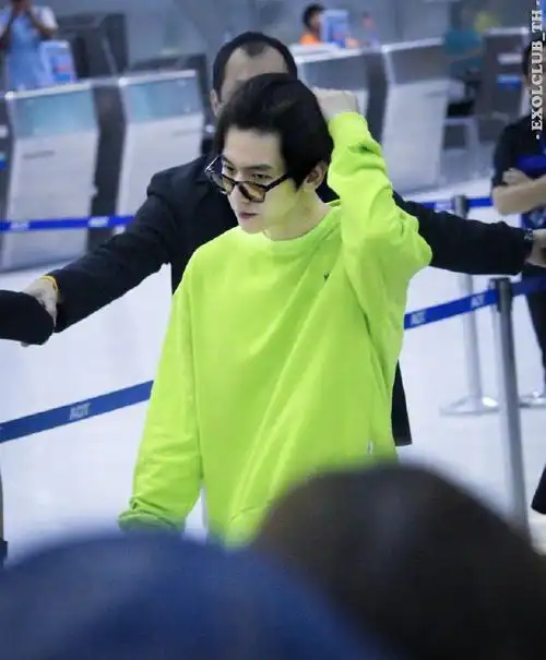 边伯贤mama最佳男歌手三连冠