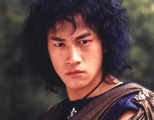 时隔多年何润东再次饰演步惊云网友就几个镜头值吗