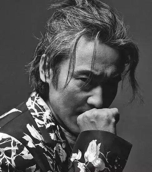 时尚 正文 如果你长相堪比金城武还有让叔,那么请随便扎,蛋酥长相平平