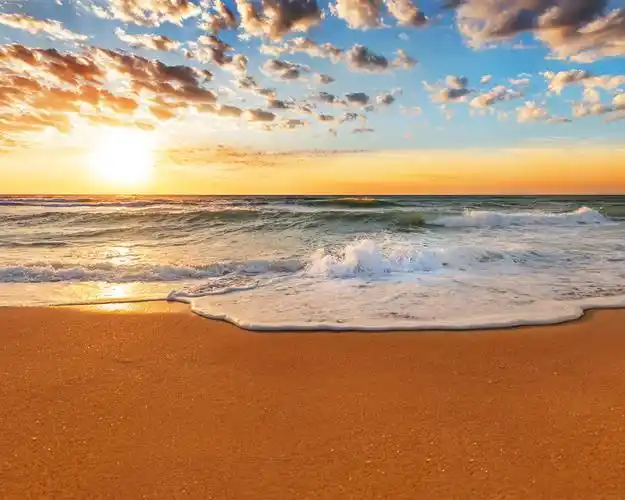夕阳海滩,沙滩,波浪,云彩,天空 壁纸 - 1280x1024