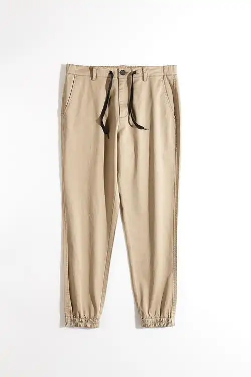 日系白底裤子创意摆拍