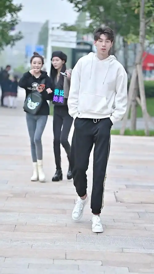 一米九的男生,选择女朋友的身高是多少?