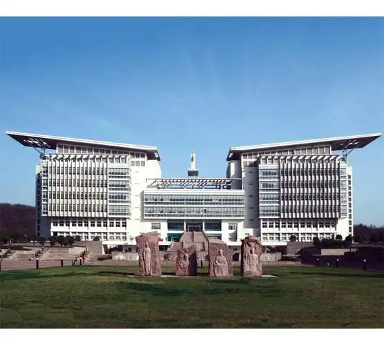 南京师范大学仙林校区敬文图书馆