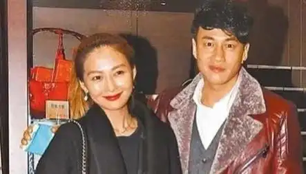 何润东:告别孙俪娶平凡老婆,如今48岁没娃没崽和宝贝老婆作伴