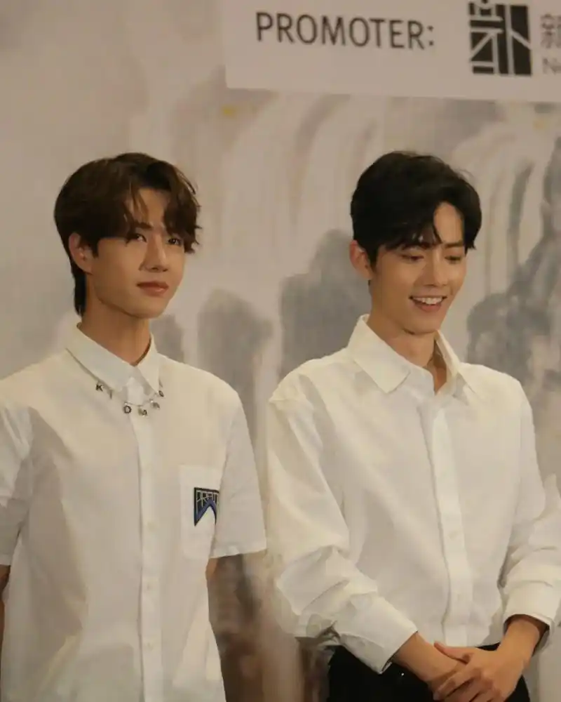 泰国见面会 #泰国见面会肖战王一博 "偷偷浪漫吧  别让世 - 抖音