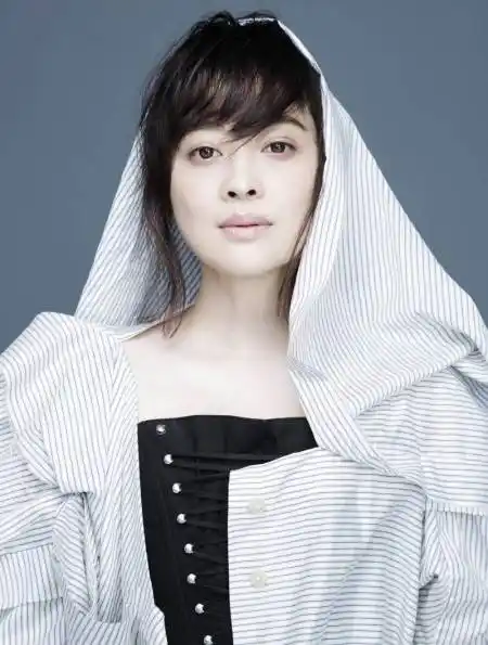 "金丝雀"梅婷,为拍戏从中戏退学,靠京圈大佬走红2-度小视