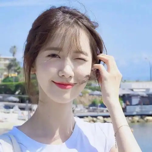 比较小众的女爱豆生活照自然头像