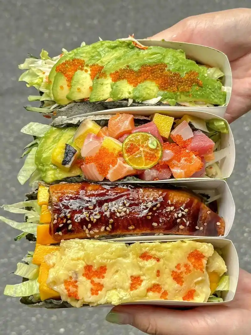 会反复吃的寿司!三文鱼手卷吼吼吃!挖到囖!广州好吃不贵 - 抖音