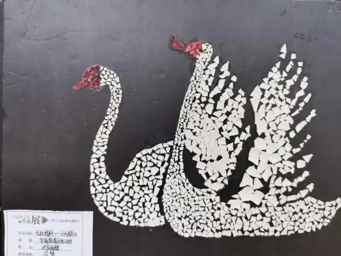 优秀作品展示点状材料作品▲下滑查看优秀作品展示线状材料作品▲下滑