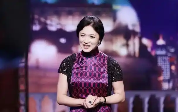 金星从小就羡慕姐姐的性别,随着年龄增长,他愈发渴望进行性别转变.