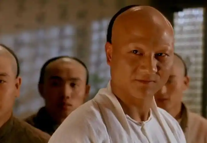 一生演了无数坏人,被称国宝级"坏蛋,曾谣传与还珠格格的她结婚