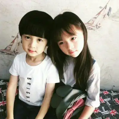 小孩子情侣头像