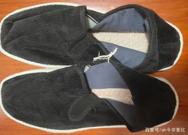 "母亲牌"老布鞋