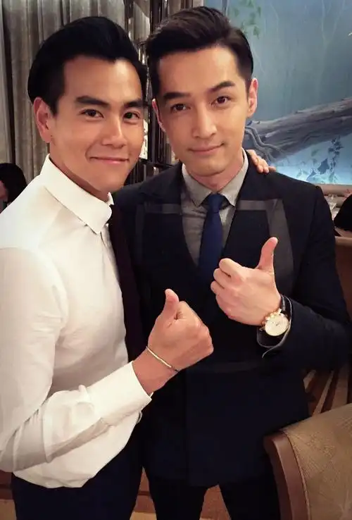 彭于晏胡歌同框超开心众星亮相上海迪士尼开园盛典