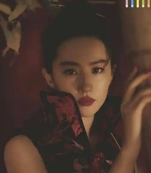 原创东方韵味十足刘亦菲最新造型登知名杂志网友夸赞女神气质依旧