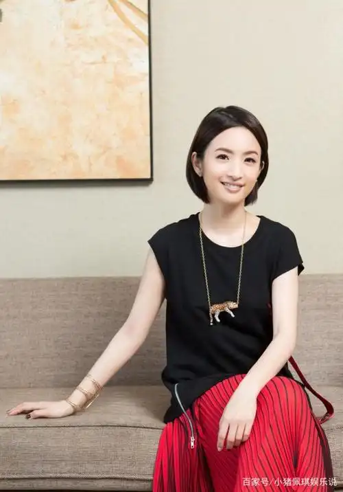 林依晨长相甜美,如沐春风,气质如兰,有颜值有演技,非常喜欢她