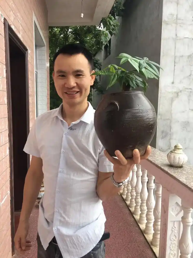 吴先生,你好啊!最近很多人在写家书给遥远的亲人,我也鼓起勇气 - 抖音