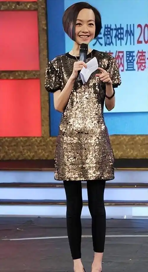 新加坡这一夜,女星告诉你,弱不禁风不叫美,珠圆玉润才