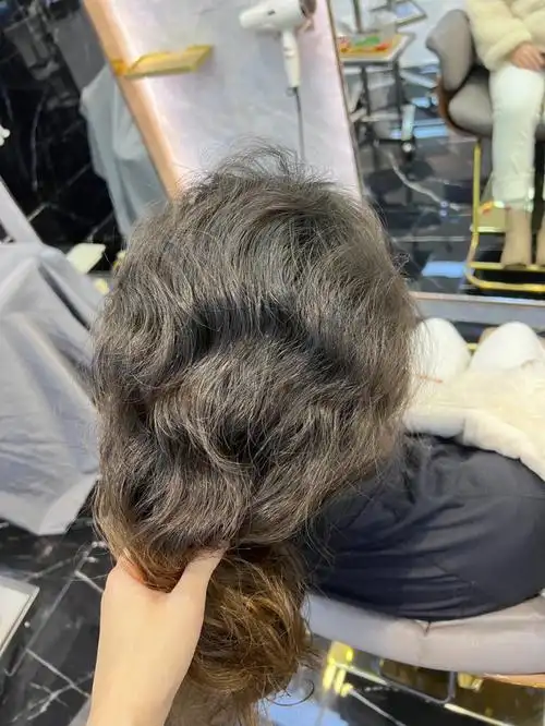 南宁烫发发根烫蓬松
