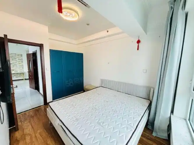 【9图】万达广场 精装两室 超大客厅 家电齐全 可押一