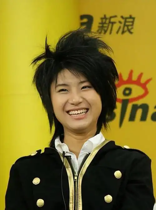 没有一首代表作,却被捧为歌坛顶流,这5位明星羞不羞