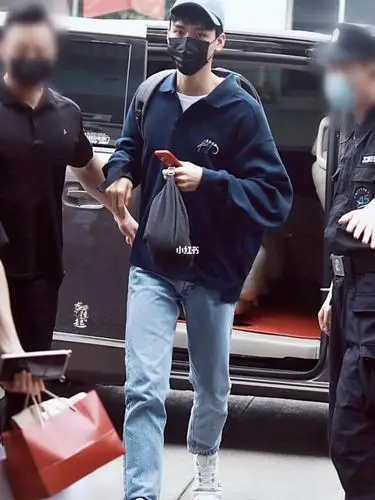 lv新款板鞋吴亦凡同款