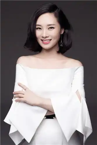 汤晓菲老歌新唱致敬经典演绎多样人生