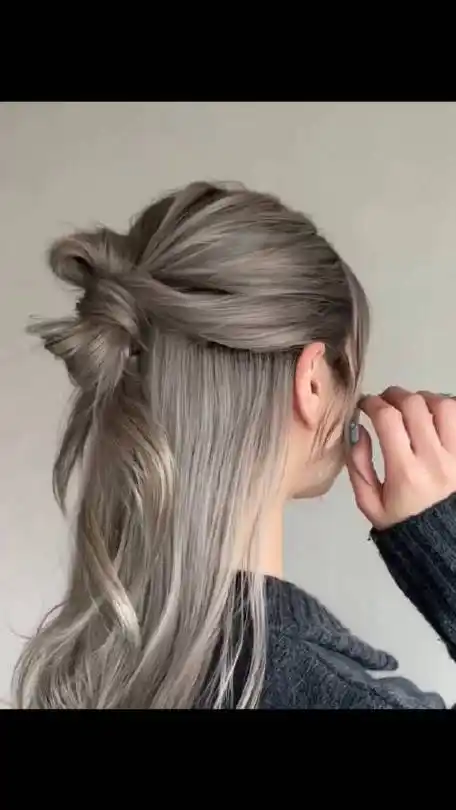 好看的半扎发型教程