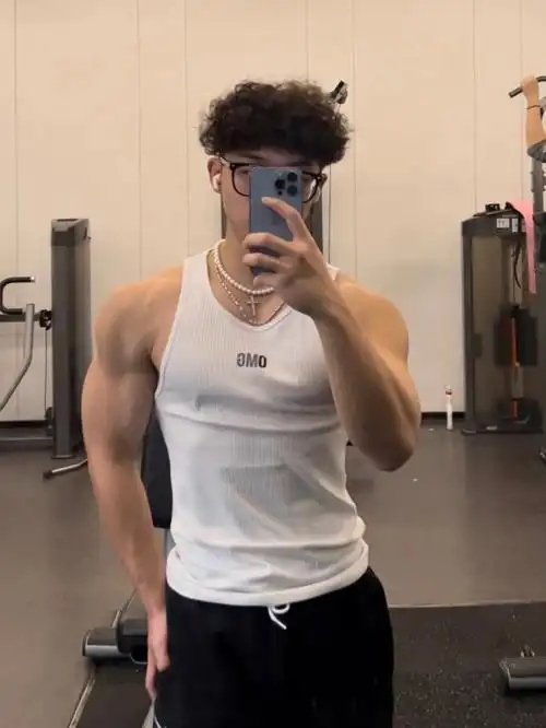 如何兼顾上肢肌肉围度和力量