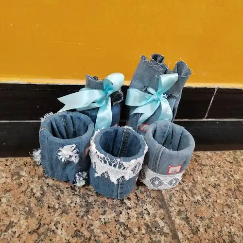 公元世家幼儿园11月份教师—"破旧立新"牛仔布改造手工比赛活动