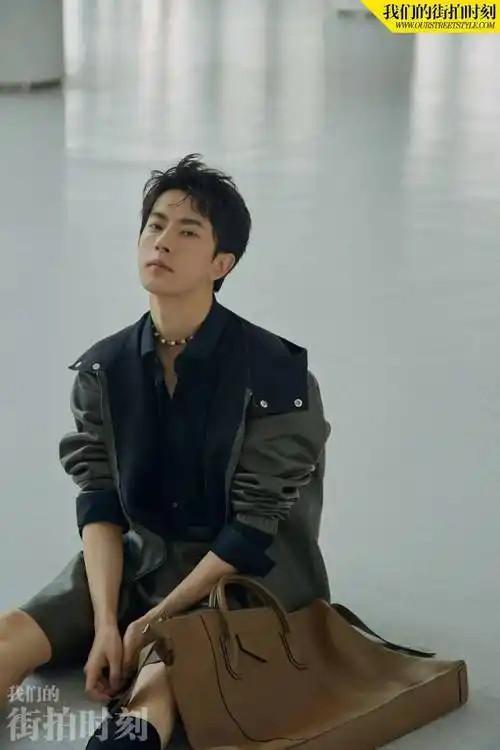 赵露思周洁琼于朦胧炙热的夏日不该只被一种颜色定义