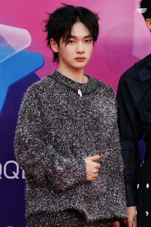 周震南钢丝球套装#周震南是什么可爱小修勾,钢丝球套装真的笑拥我了