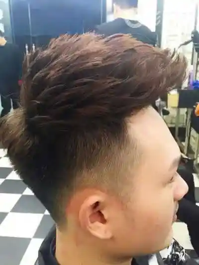 飞机头男生短发发型有哪些?