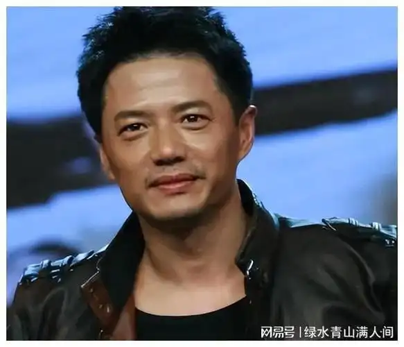 他追求妻子9年才步入婚姻谁说错过一定心生遗憾